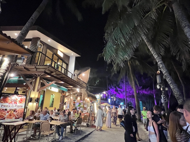 【菲律賓】夢幻度假勝地「長灘島 」 越夜越美麗   體驗尊爵奢華的高檔酒吧：Galaxy Club @欣蒂愛玩 旅遊美食地圖