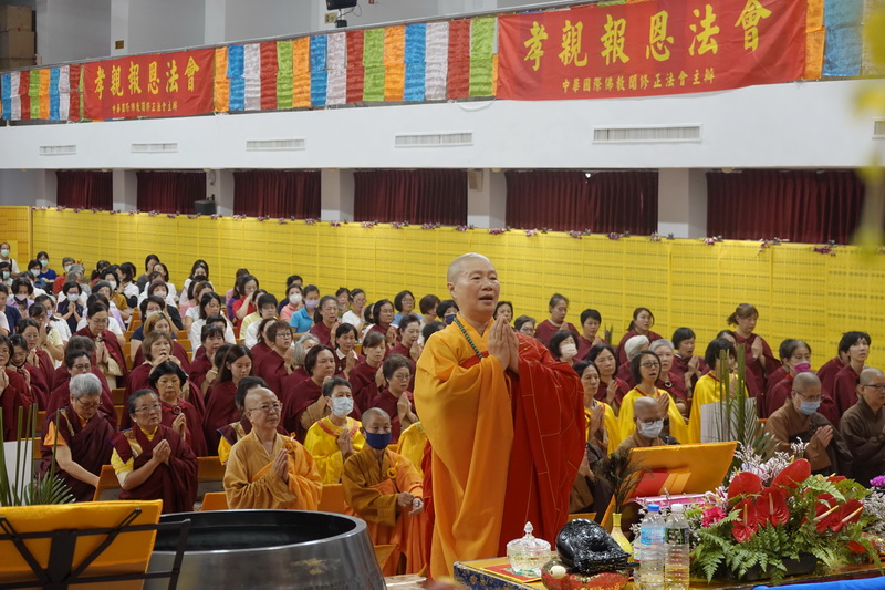 參加「南無地藏菩薩聖誕暨孝親報恩」法會初體驗 晴日當空降法雨甘露 法喜滿滿 @欣蒂愛玩 旅遊美食地圖