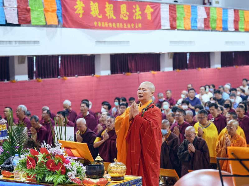 參加「南無地藏菩薩聖誕暨孝親報恩」法會初體驗 晴日當空降法雨甘露 法喜滿滿 @欣蒂愛玩 旅遊美食地圖