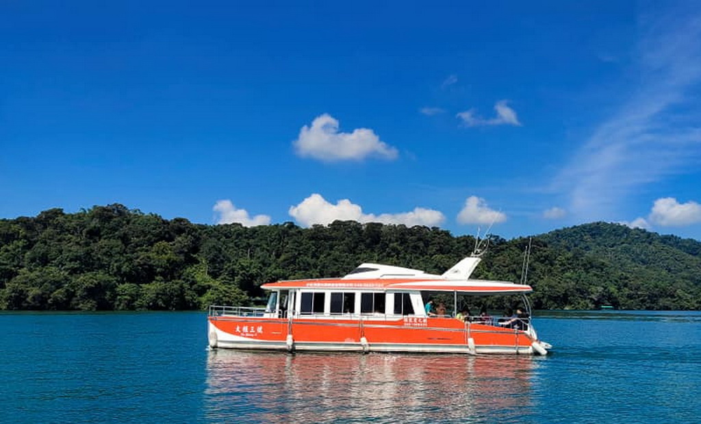 【南投〡旅遊】日月潭綠能電動船深度旅遊體驗報導｜包船、DIY、音樂湖上派對，暑假全家必玩！ @欣蒂愛玩 旅遊美食地圖