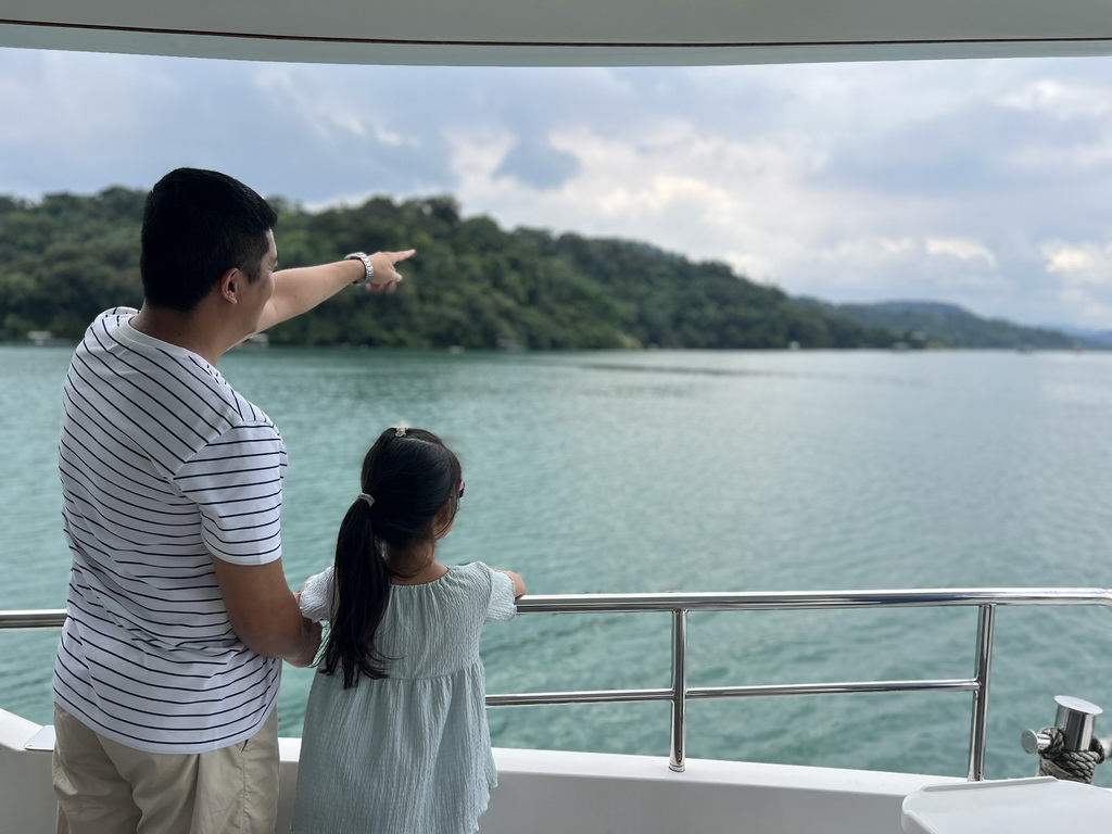 【南投〡旅遊】日月潭綠能電動船深度旅遊體驗報導｜包船、DIY、音樂湖上派對，暑假全家必玩！ @欣蒂愛玩 旅遊美食地圖