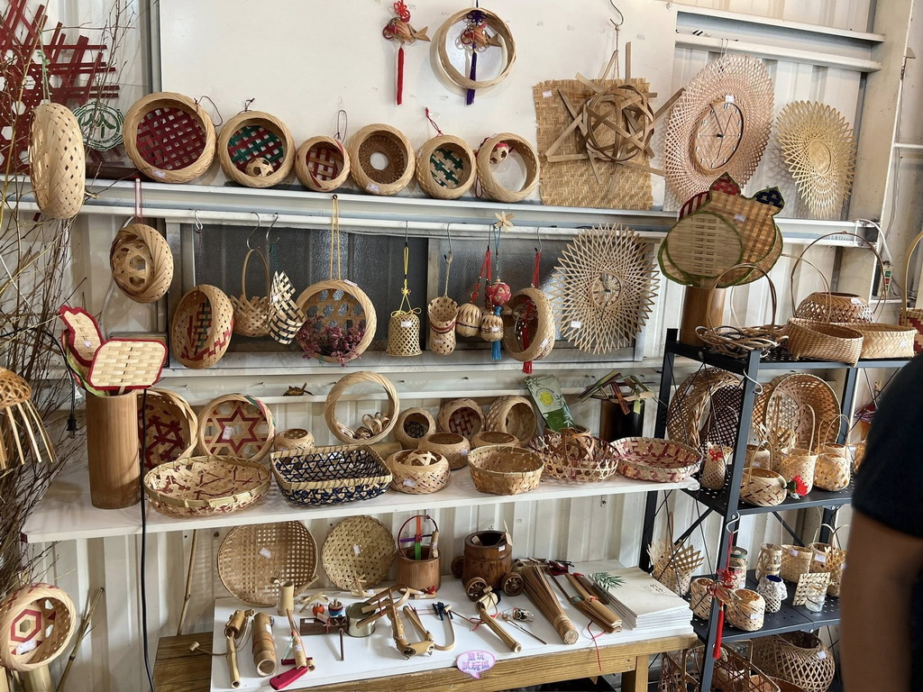 匠心山縣・竹山工藝市集｜11月來竹山老街走讀吃美食，玩花弄竹、打鐵、做DIY，一日玩轉文創小鎮！ @欣蒂愛玩 旅遊美食地圖