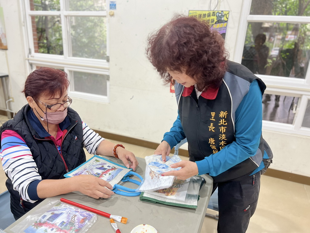 指尖下的溫柔 「植得去愛」團隊陪淡水油車里長輩蝶古巴特DIY  拼貼一個屬於自己的美好 @欣蒂愛玩 旅遊美食地圖