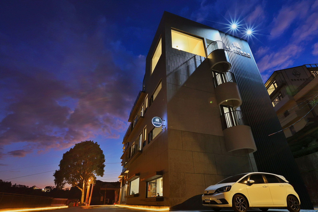 【阿里山〡民宿】房間內就能看日出! 阿里山隙頂住宿新指標「璦勒芬莊園」 住進雲海與日出第一排 @欣蒂愛玩 旅遊美食地圖 【阿里山〡民宿】房間內就能看日出! 阿里山隙頂住宿新指標「璦勒芬莊園」 住進雲海與日出第一排 @欣蒂愛玩 旅遊美食地圖