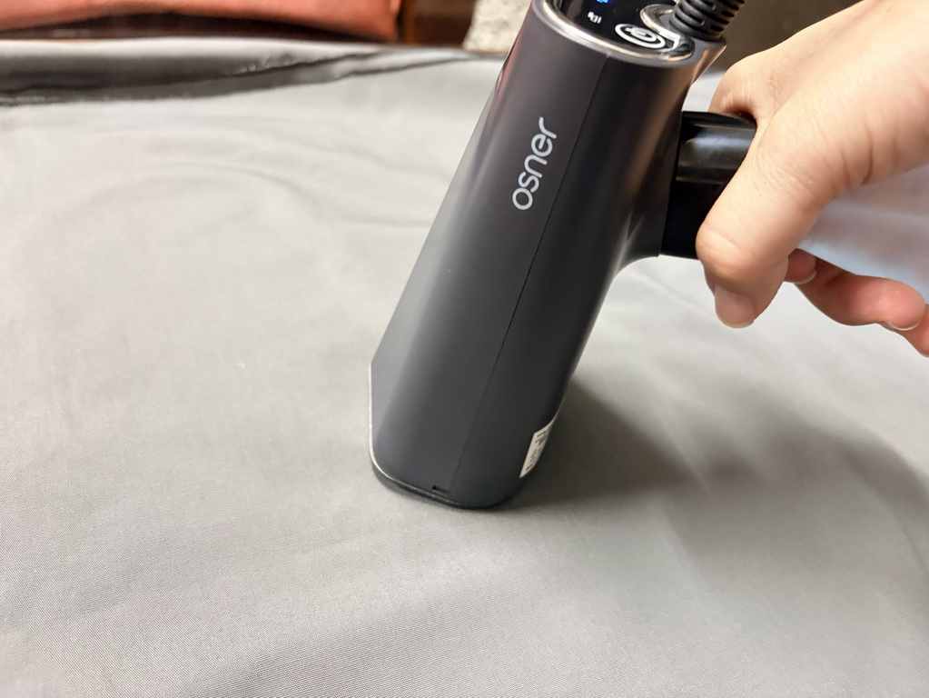 出差、旅行必備神隊友！Osner韓國歐紳 Ihandy MAX旗艦版手持掛燙機開箱體驗，5分鐘快速撫平皺褶，乾濕兩用超便利 @欣蒂愛玩 旅遊美食地圖